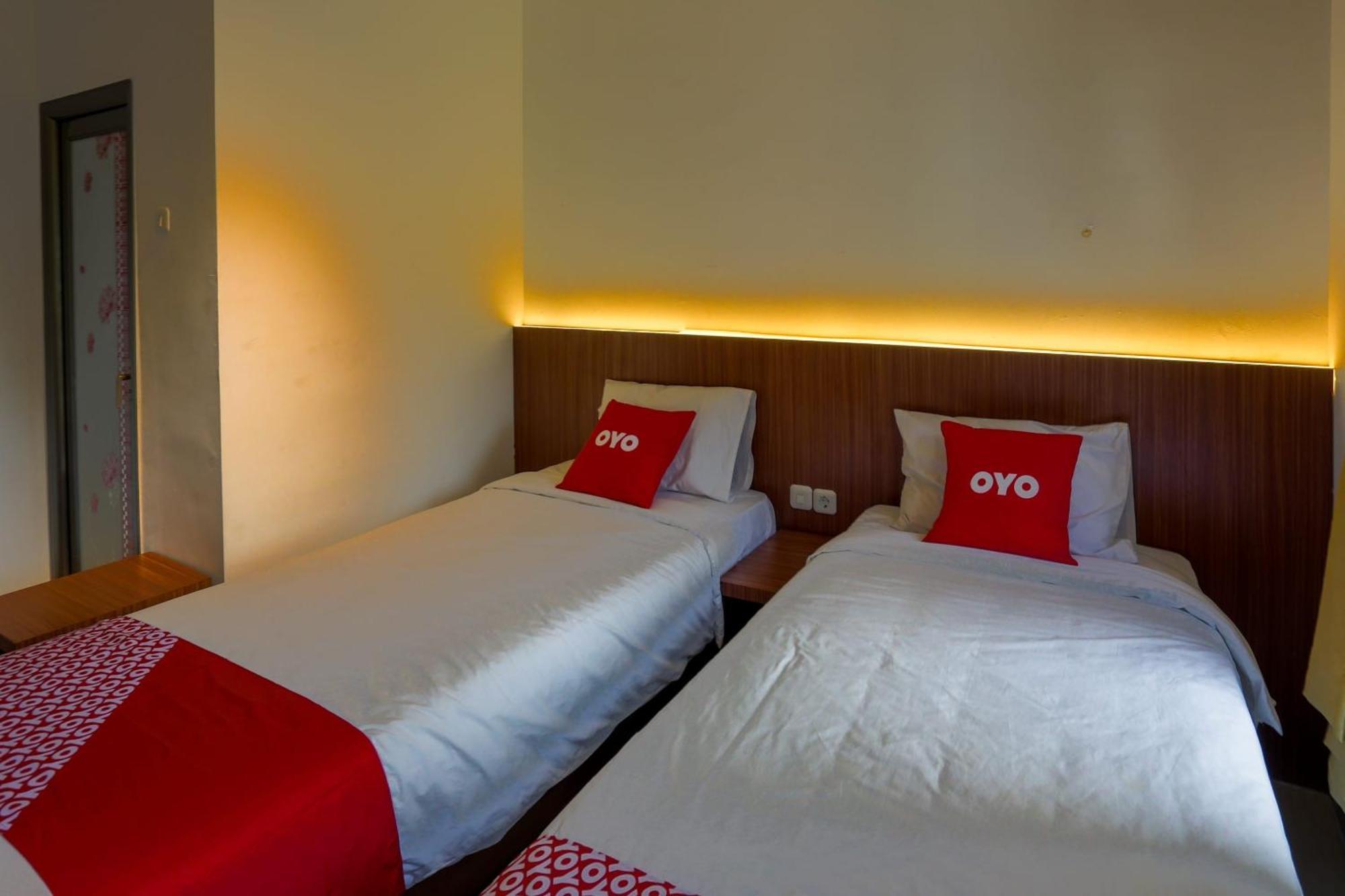 Super Oyo 3109 Point Inn Jakarta Eksteriør billede