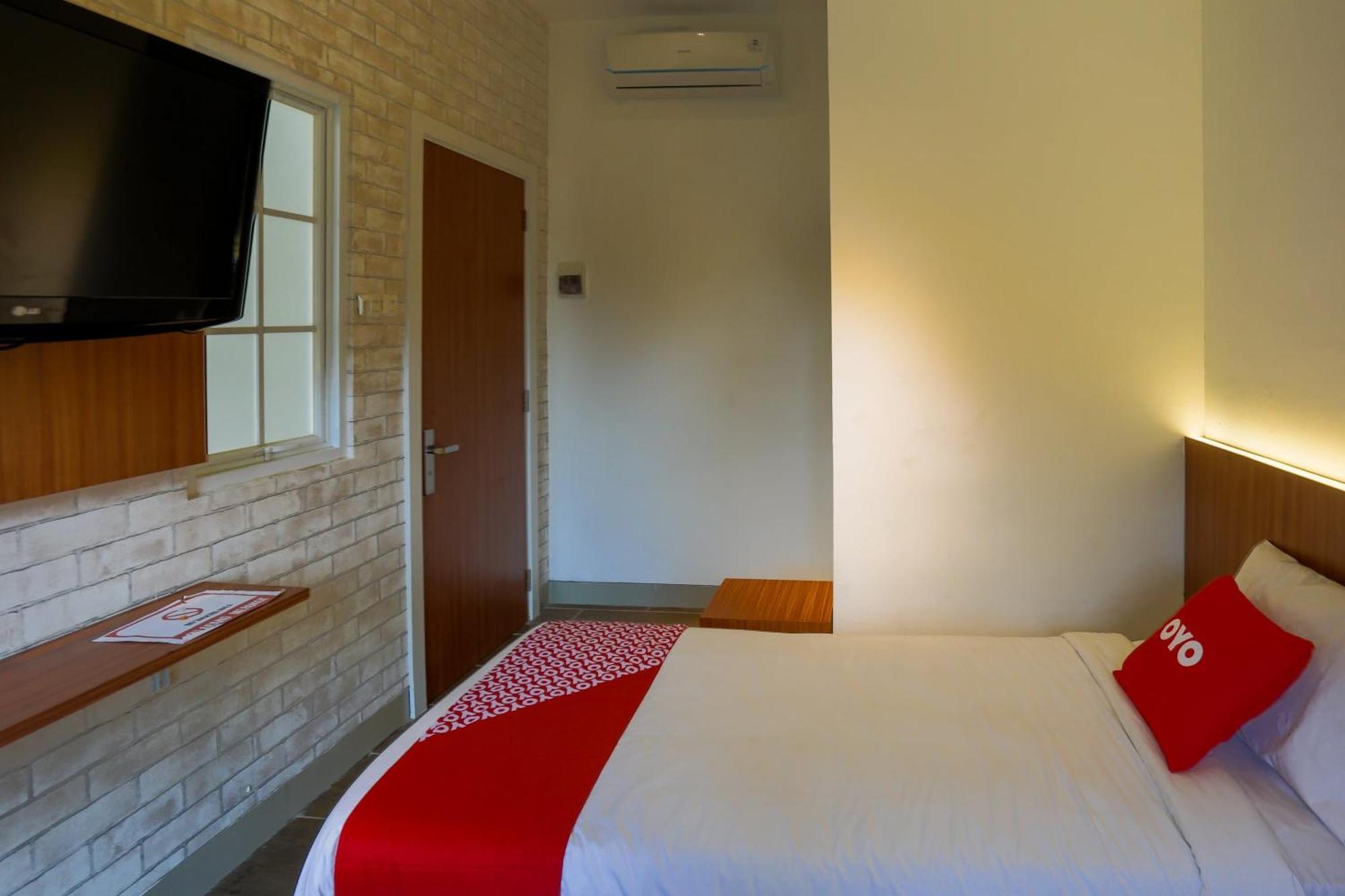 Super Oyo 3109 Point Inn Jakarta Eksteriør billede