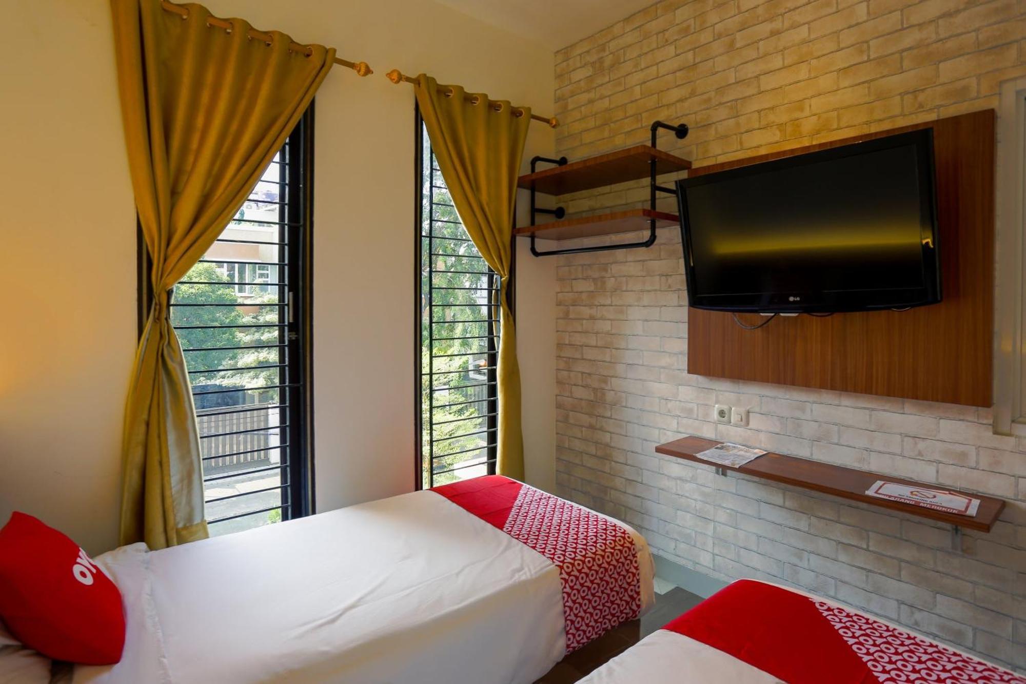 Super Oyo 3109 Point Inn Jakarta Eksteriør billede